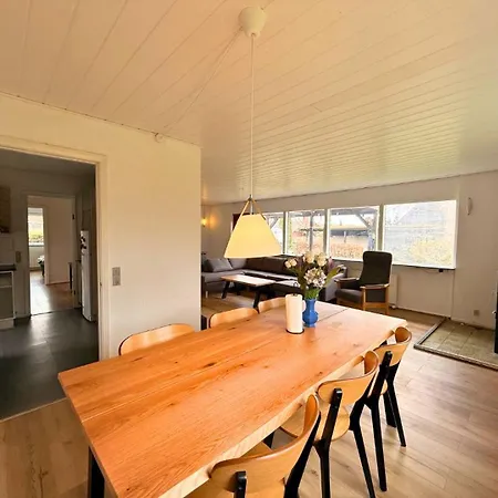 Villa 4 Bedrooms Cozy & Spacious - Lalandia & Puttagrden & Femern *